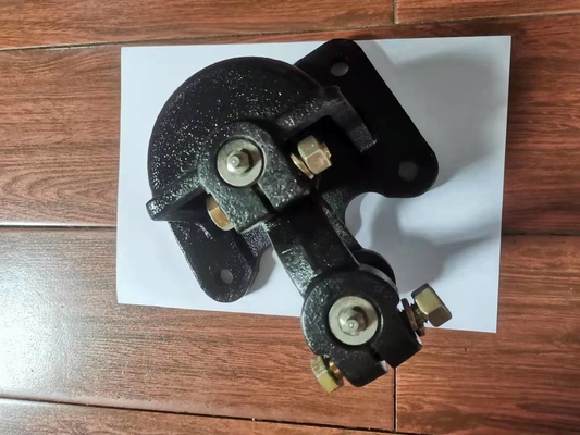 1533530032 Forward Spring Hanger Bracket 1-53353-003-2 1-53354-074-0 1-53353-085-0 1-53353-019-0 1-53353-022-0
